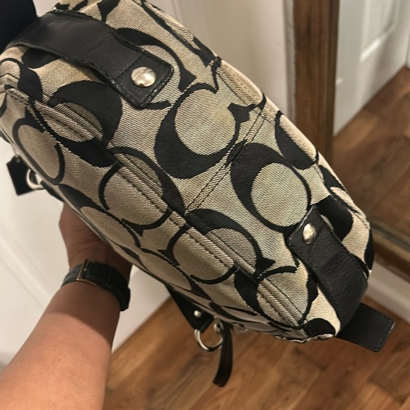 Coach Black and blue interior/Signature Shoulder Bag - Picture 5 of 7